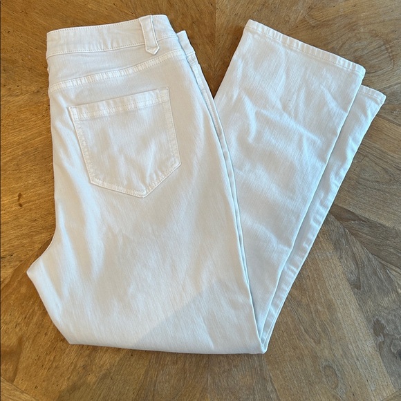 J. Jill Cream Denim Demi-boot cut Boot-Cut Ankle jeans. Size 10. Mid rise. EUC. - Picture 2 of 11